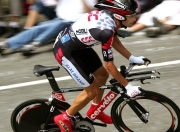 开云体育入口-赛道上的颠覆，红牛二队轻取红牛车队，维斯塔潘高光表现背后的故事