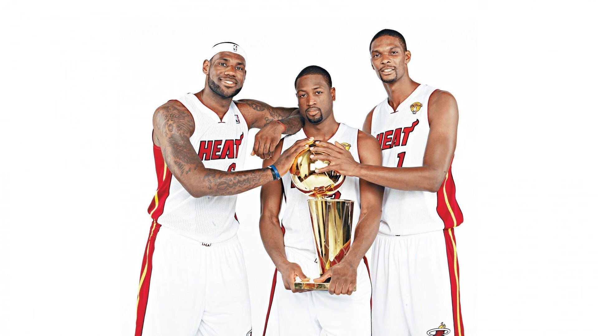 橙色风暴席卷巴黎，蒂亚戈的致命一击如何改写欧洲足球版图