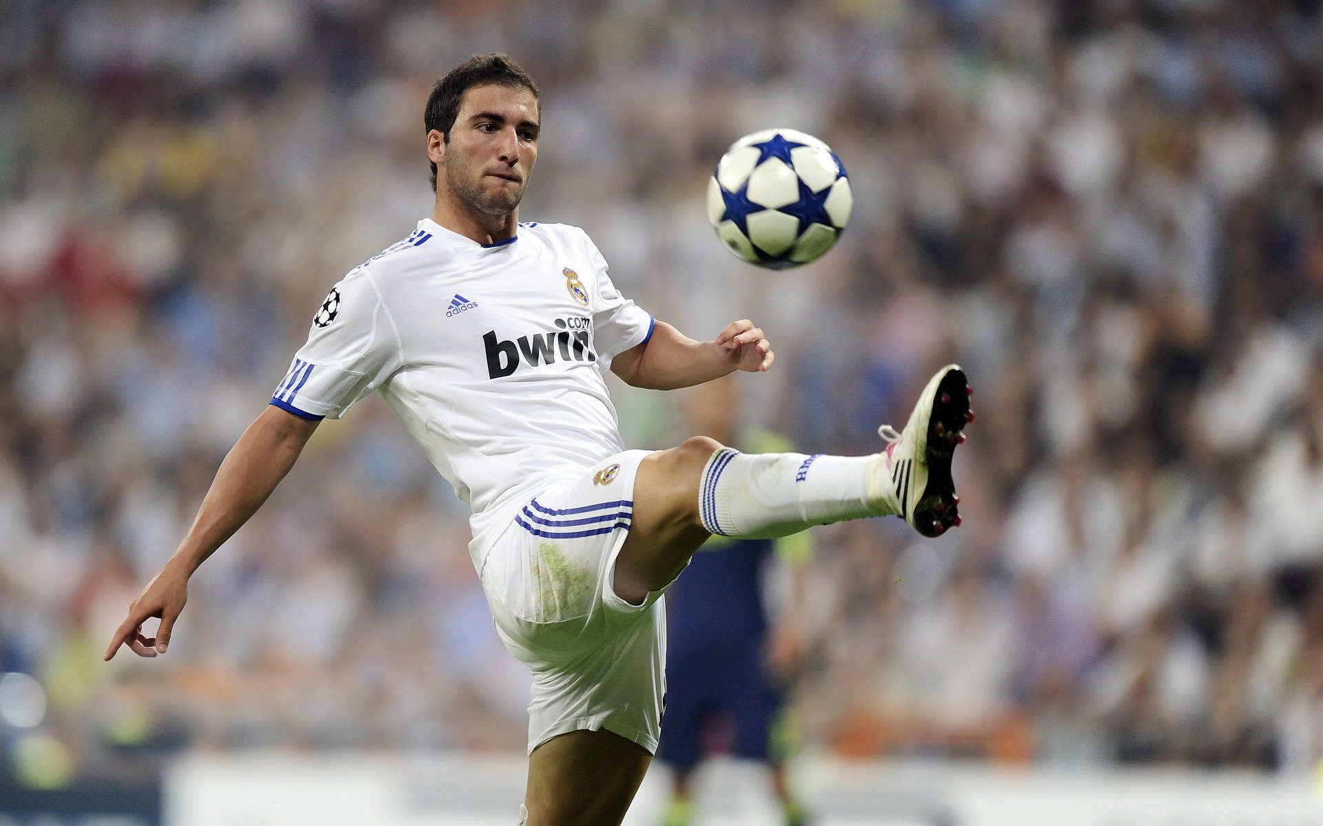 当西甲国家德比遇上京味篮球，一场跨越时空的火力压制哲学