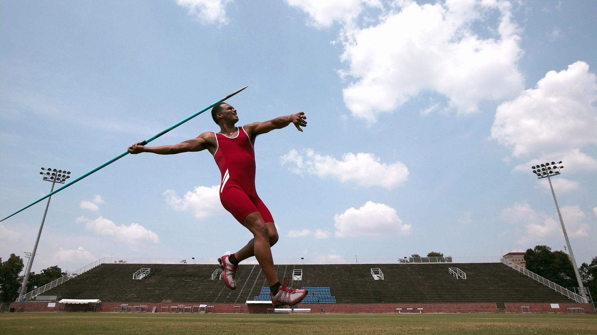 克瓦拉茨赫利亚一锤定音，哥斯达黎加战术击溃洪都拉斯