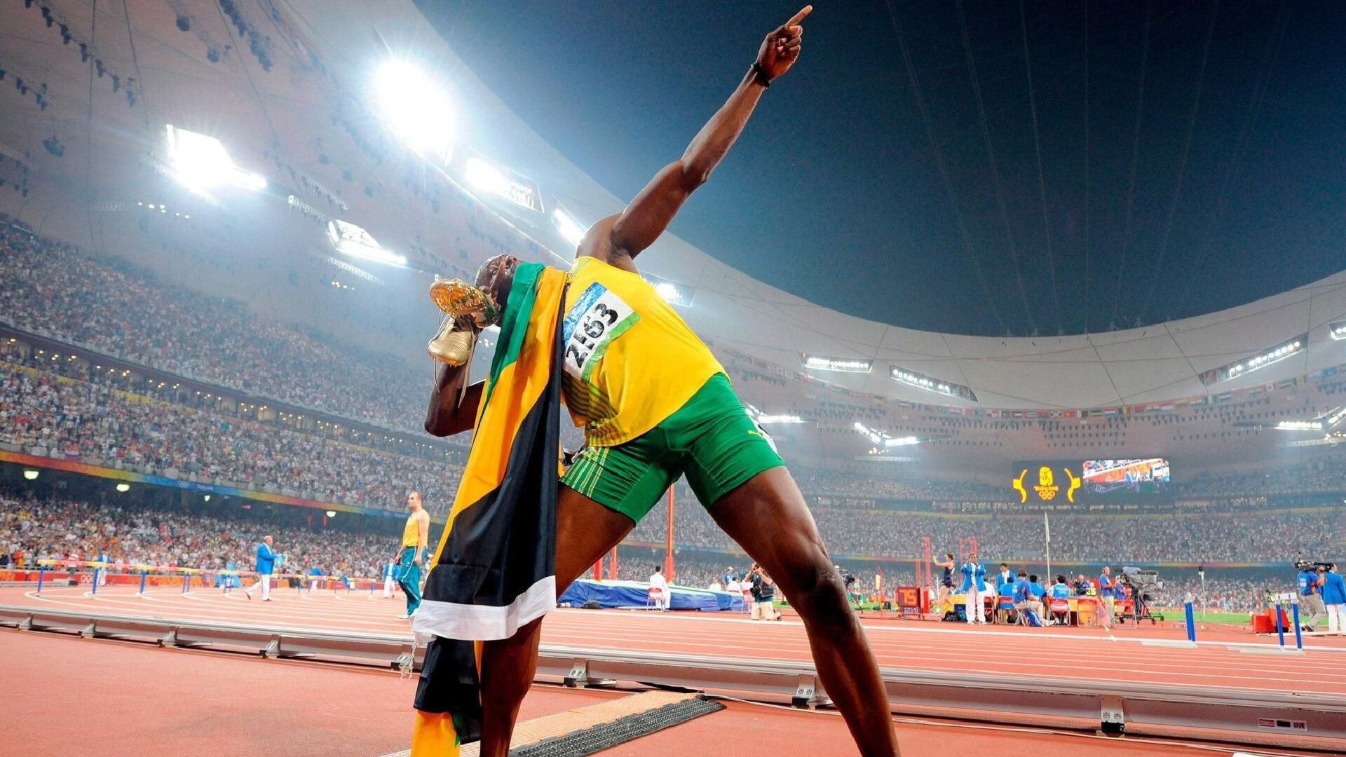 双线焦点，波兰铁骑压制格子军，本泽马闪耀国家德比